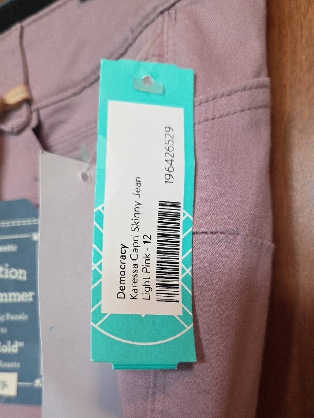 Democracy AbSolution Karessa Capri Jeans NWT - Picture 2 of 6